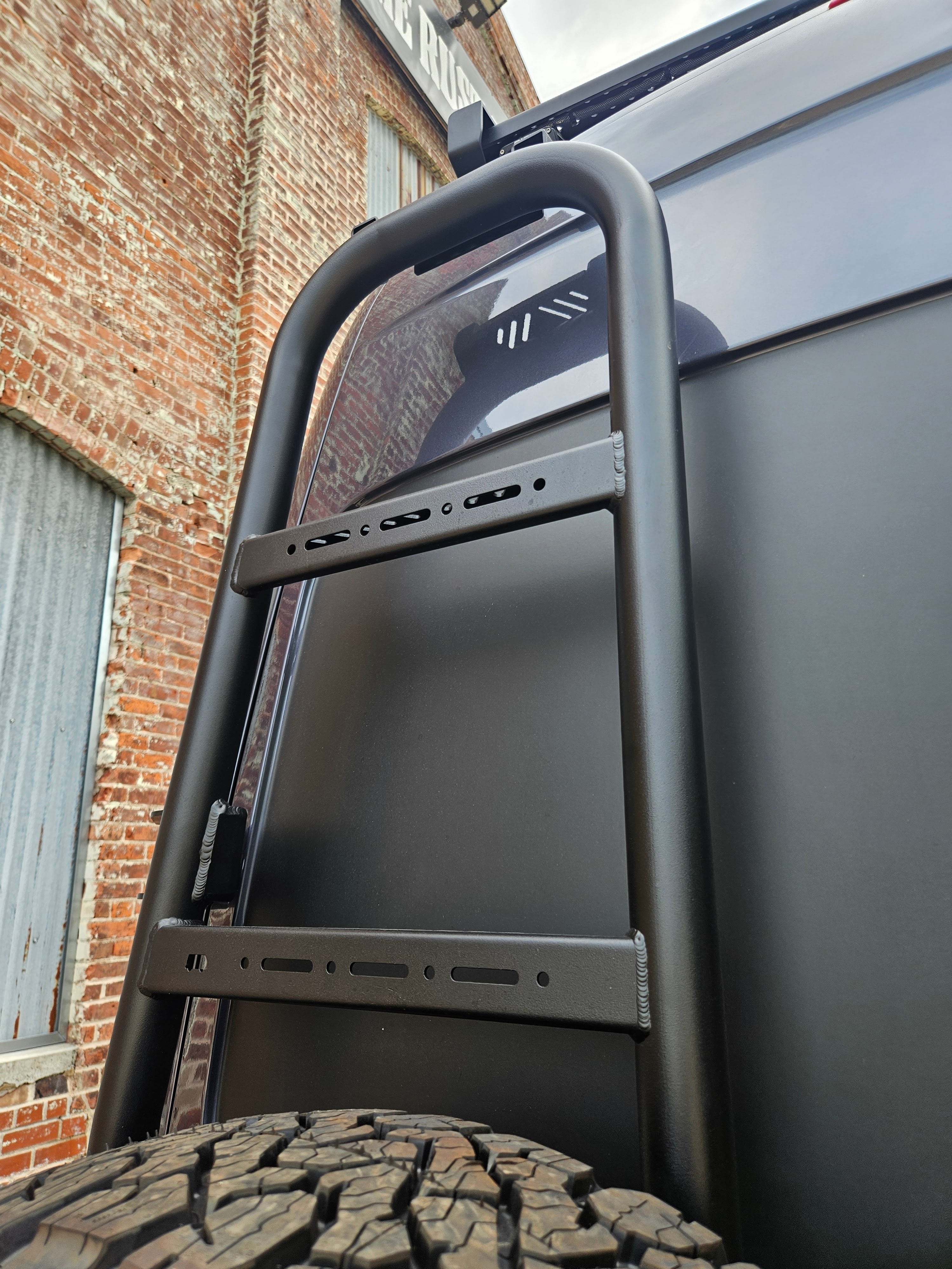 Tire Carrier & Ladder Combo for MAN TGE