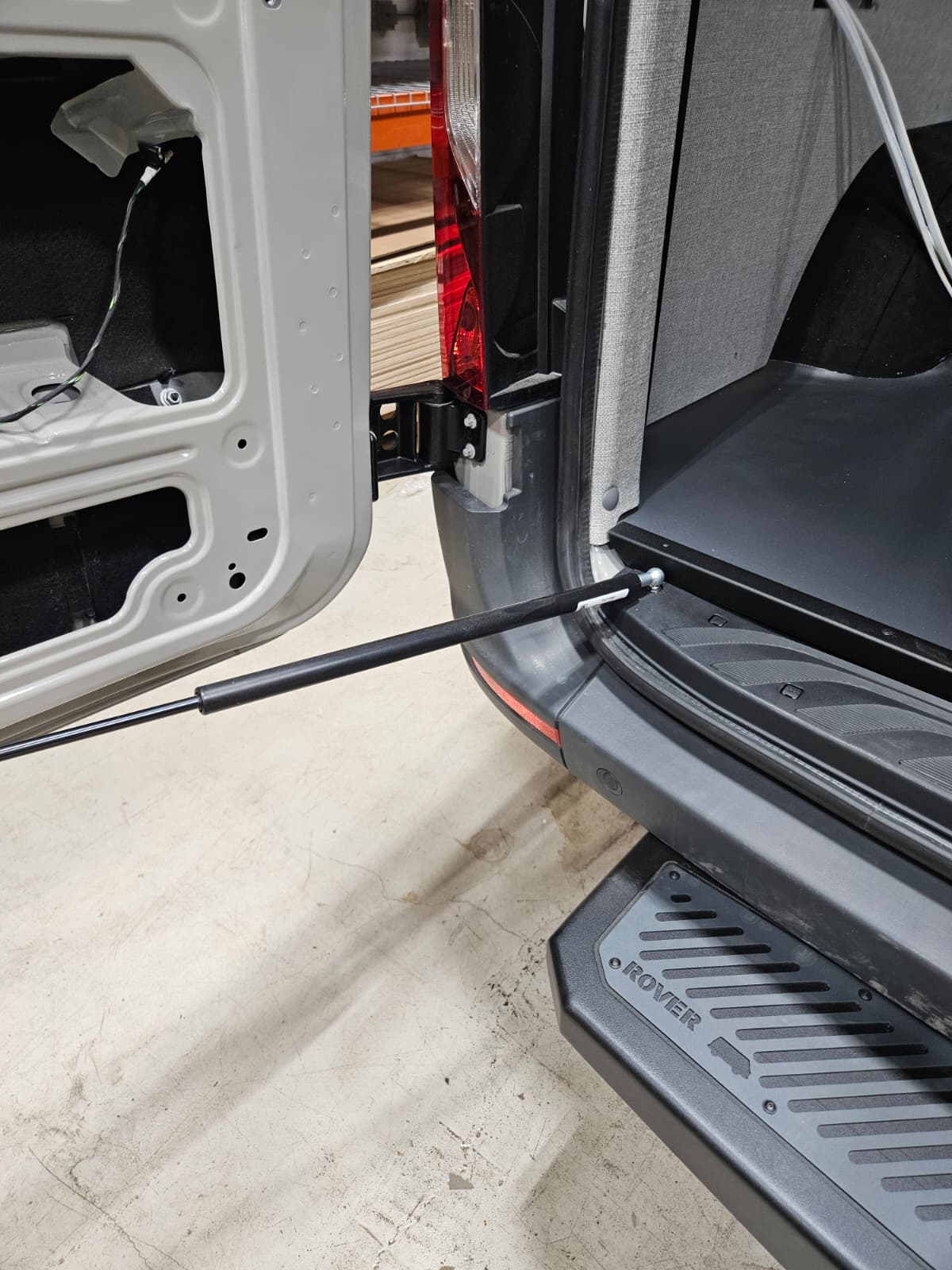 Rover Door Vector System Sprinter